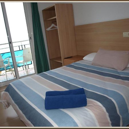 Hostal Mozaik Lloret Lloret de Mar Exterior photo